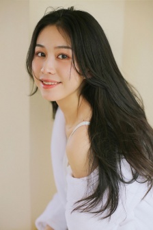 大龟慢慢挺进女友闺蜜小说